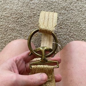 Another belt that kinda matches my carpet